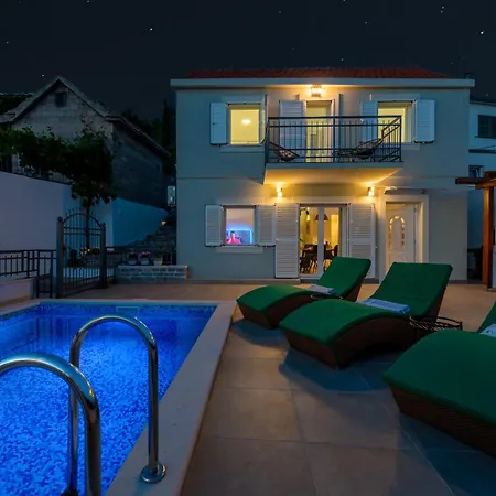 House Isa Примоштен