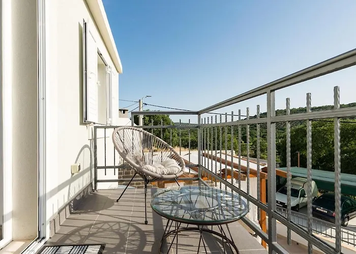 House Isa 프리모스턴